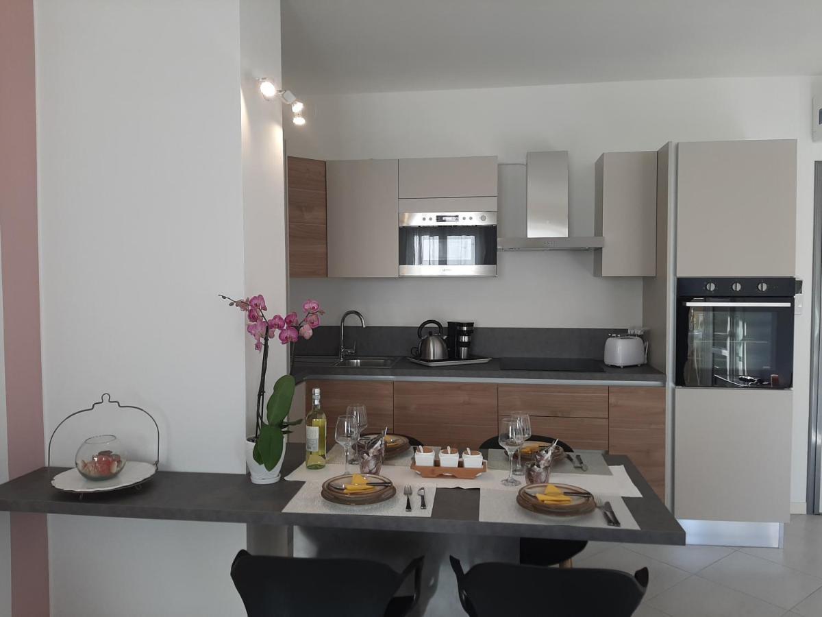 טוסקולנו מדרנו Appartamento 23 - Bilocale Vista Lago מראה חיצוני תמונה