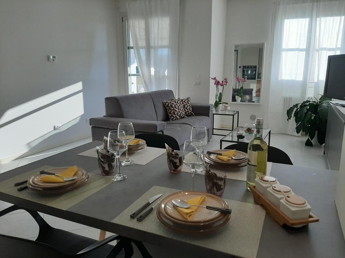 טוסקולנו מדרנו Appartamento 23 - Bilocale Vista Lago מראה חיצוני תמונה